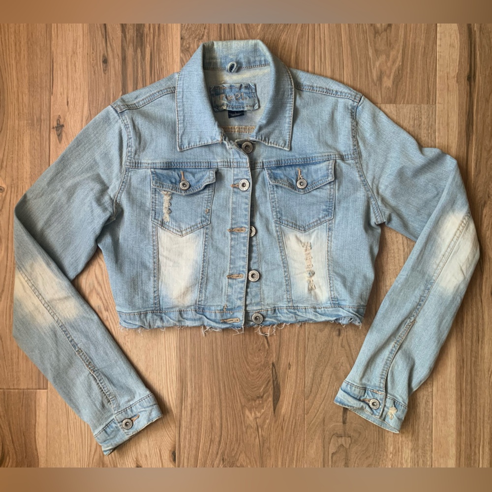 Rue 21 Denim Cropped Jacket  Size Large